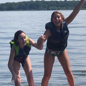 Meet your Posher, Phoebe